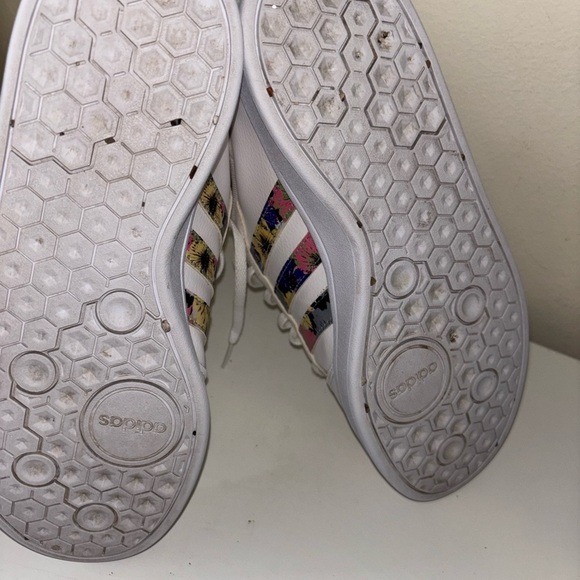 Adidas Women’s White Sneakers with Floral Stripes - Picture 5 of 6